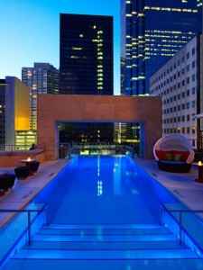 Hotel Joule, USA rooftop pools