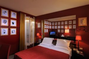 12. Al Cappello Rosso