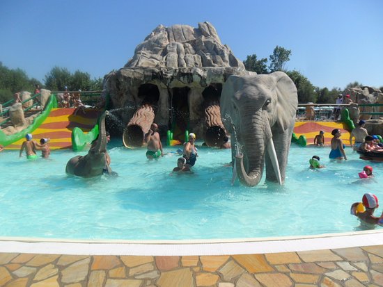 2. Acqua Park Isola Verde, Salerno