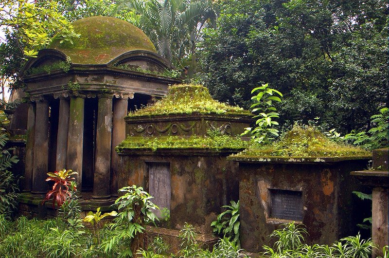 5. South Park Street Cemetery, India