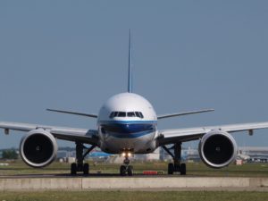 6. Boeing 777-200
