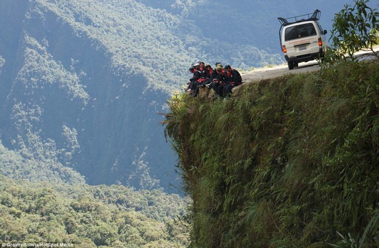 9. The Path of Death - the Most Dangerous Road in the World, Bolivia ...