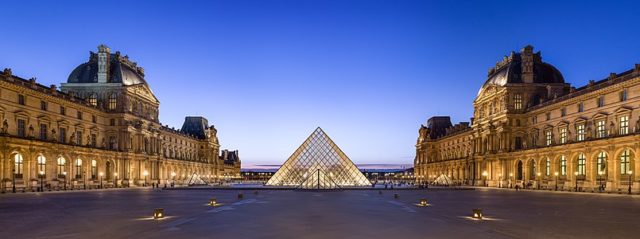 1. Louvre Museum