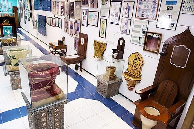 17. Toilet Museum - New Delhi, India