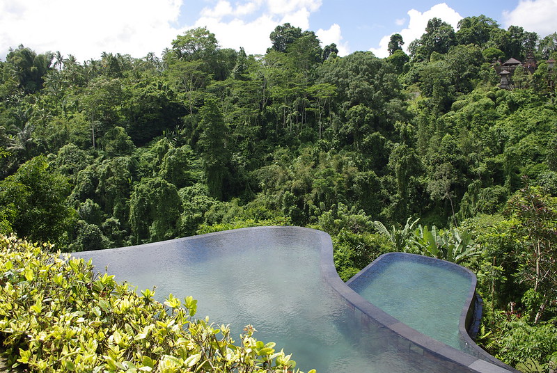 2. Ubud Hanging Gardens Hotel