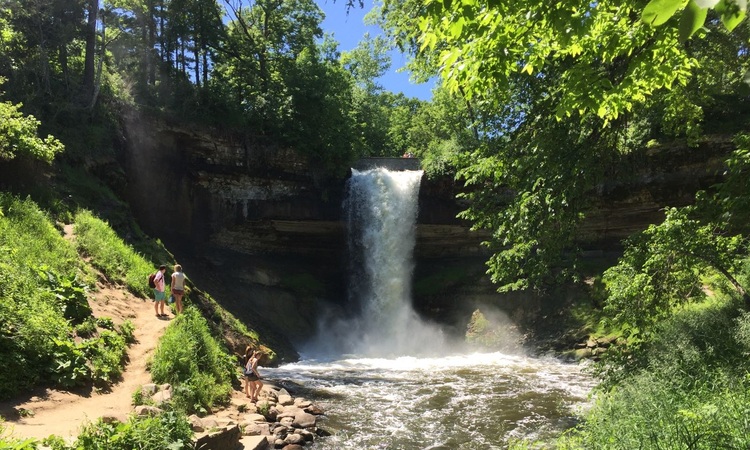 4. Minnehaha Park - Minneapolis, USA