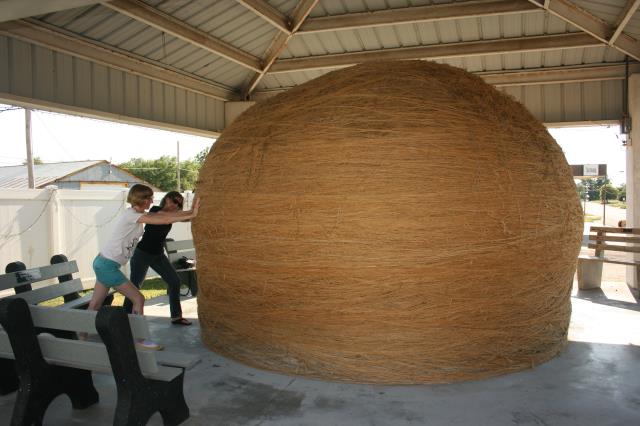 6. The Twine Ball Museum - Minnesota, USA