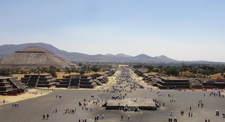 The 8 Largest Pyramids in the World - TheBiteTour.com