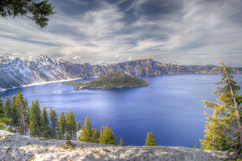 9. Crater Lake, Oregon (USA)