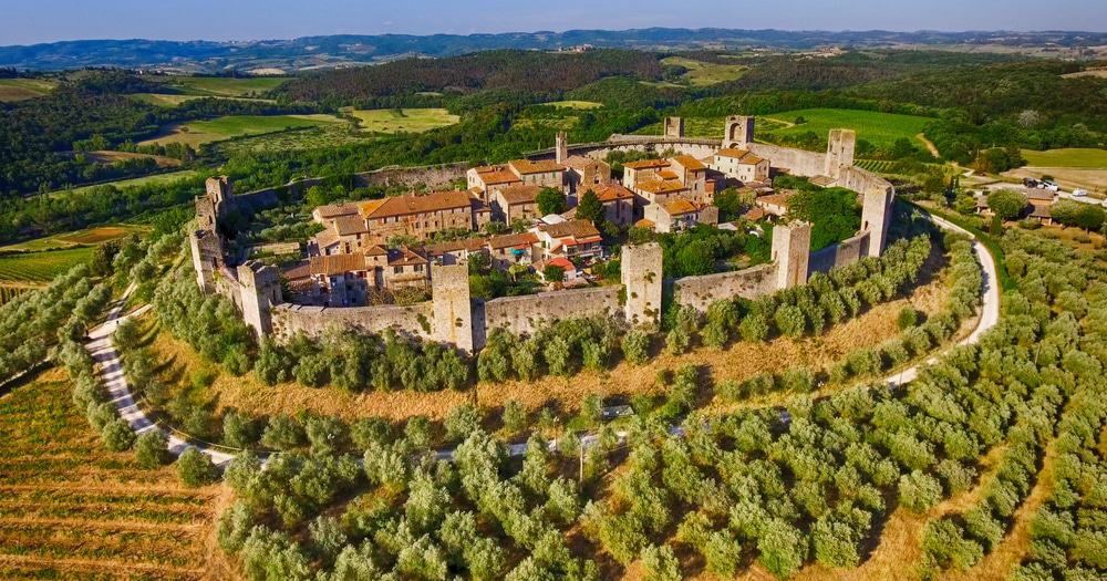 Half-day Guided Hike from Siena to Monteriggioni