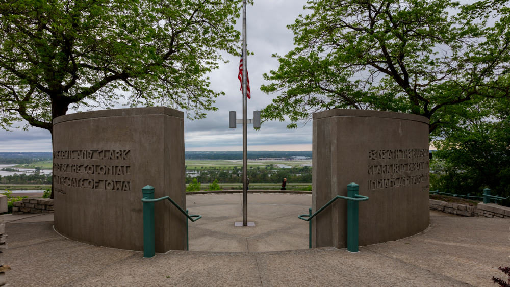 Lewis and Clark Monument and Scenic Overlook