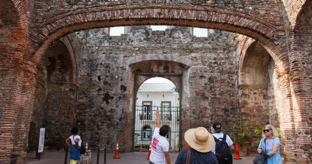 Panama Canal and the City Walking Tour With Your Local Guide