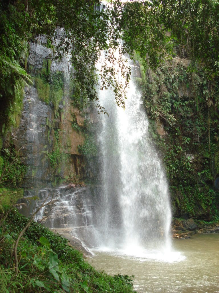 Pe da Serra Waterfall