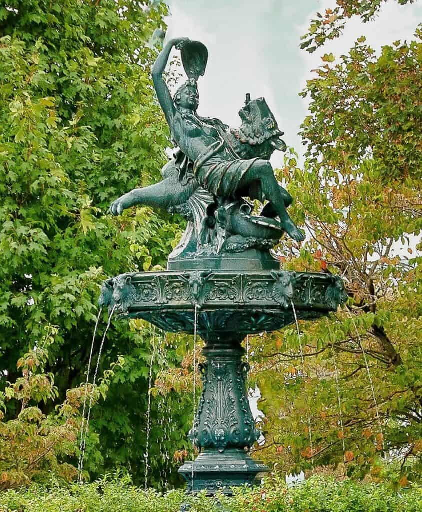 Shelbyville Fountain