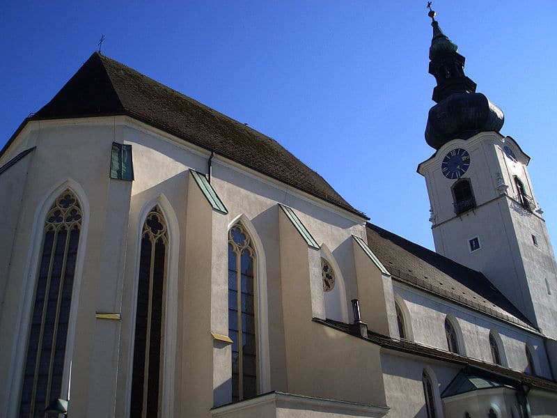 Stadtpfarrkirche Church
