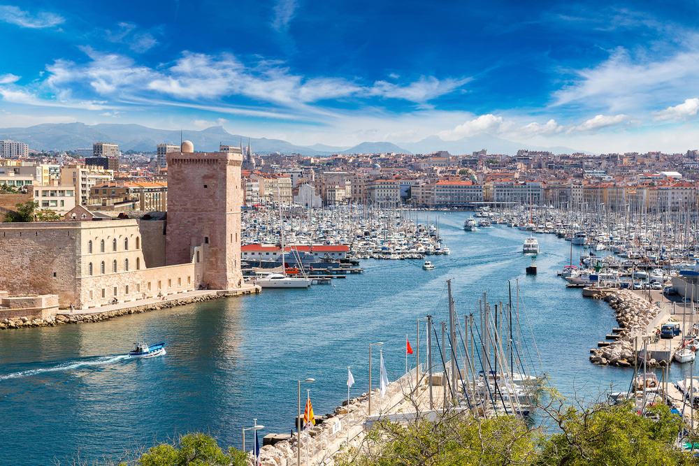 Take a Sightseeing Tour of Marseille