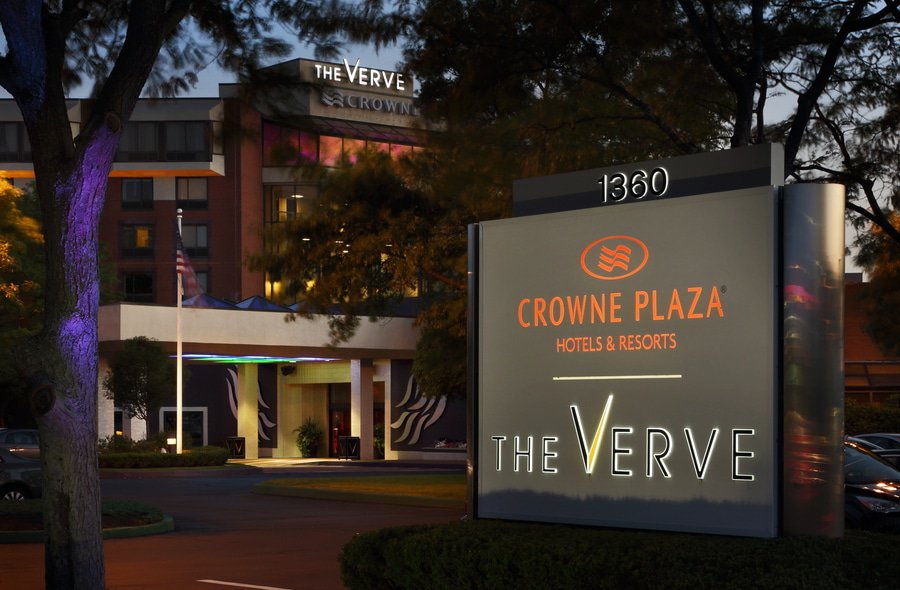 The Verve Crowne Plaza Hotel – Natick
