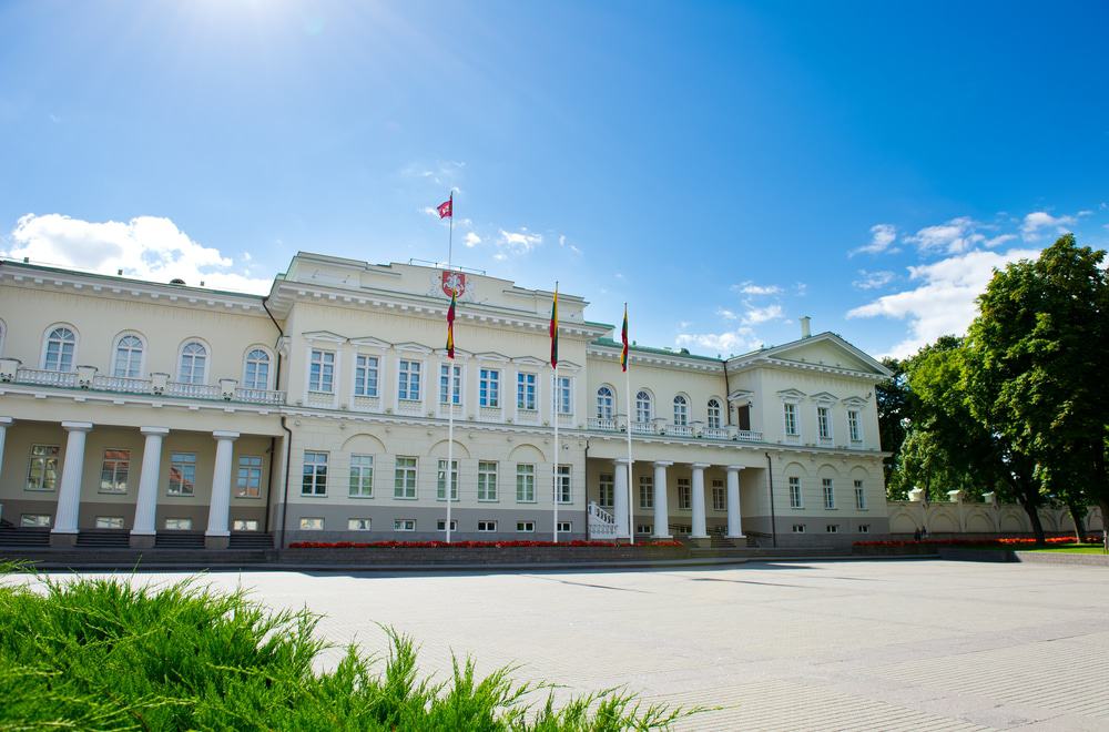 Visit the Presidential Palace