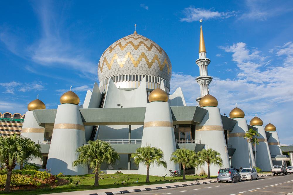 Visit the State Mosque
